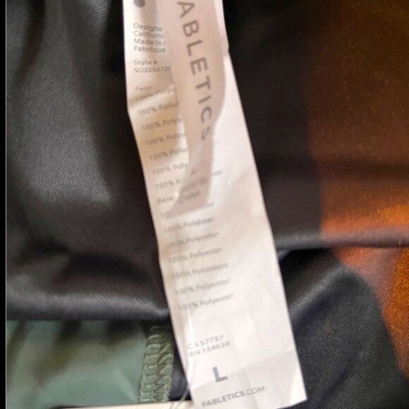 Fabletics Vegan Leather High Waist Green Stretch Athleisure Shorts  SZ Large NWT - Picture 9 of 10